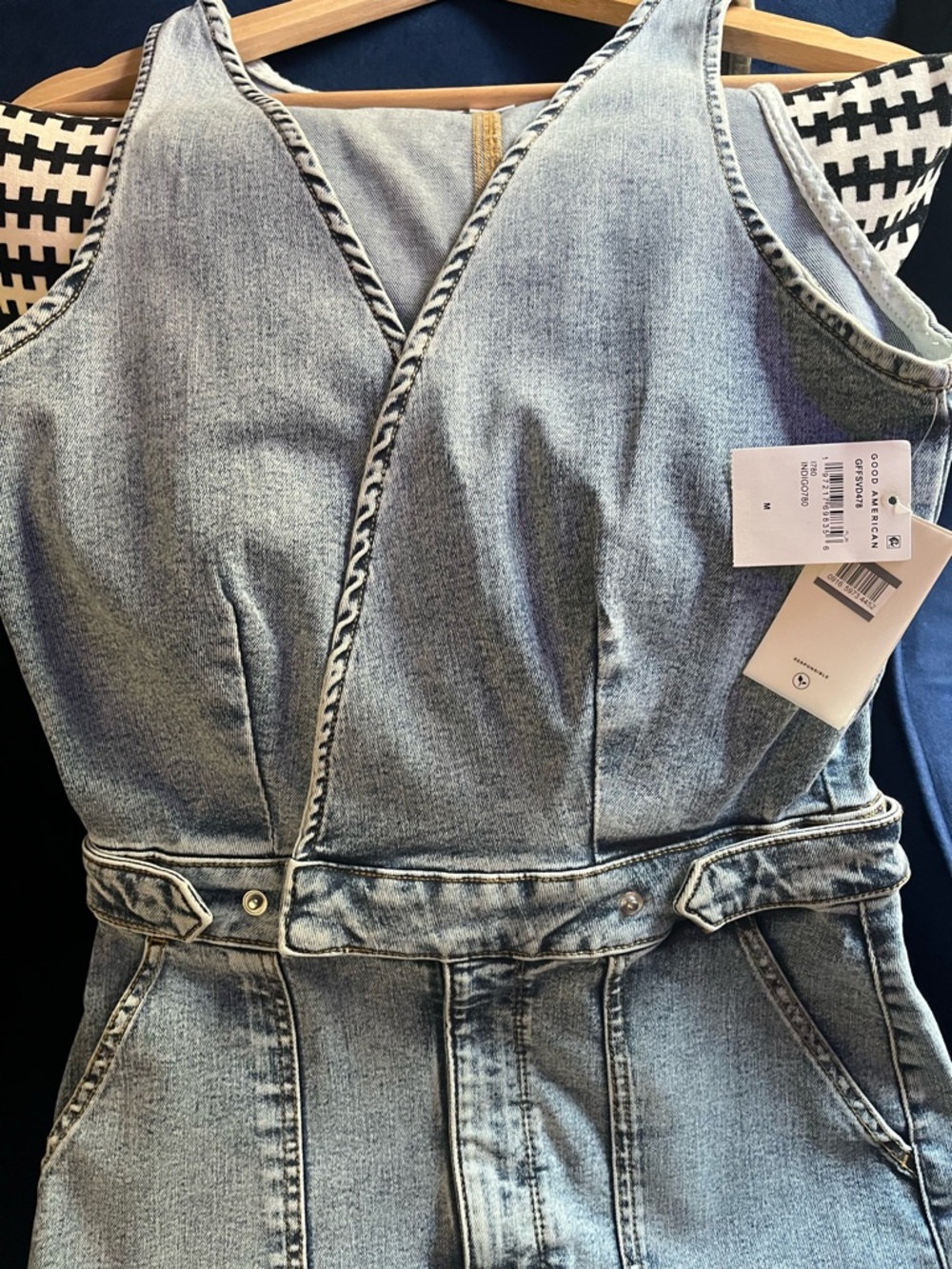 GOOD AMERICAN Fit For Success V-neck Maxi Dress in Indigo780 - Picture 9 of 9